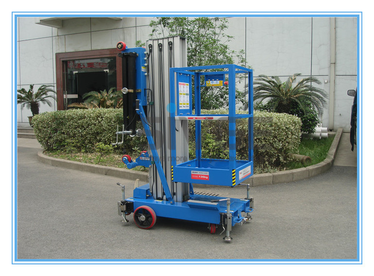 Easy Loading Truck Mounted Aerial Lift 8 Meter Working Height For One Person